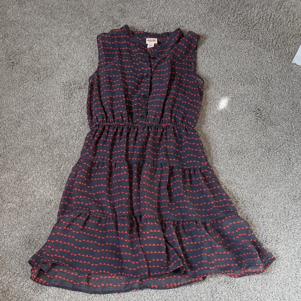Sleeveless grey dress with red/orange pattern